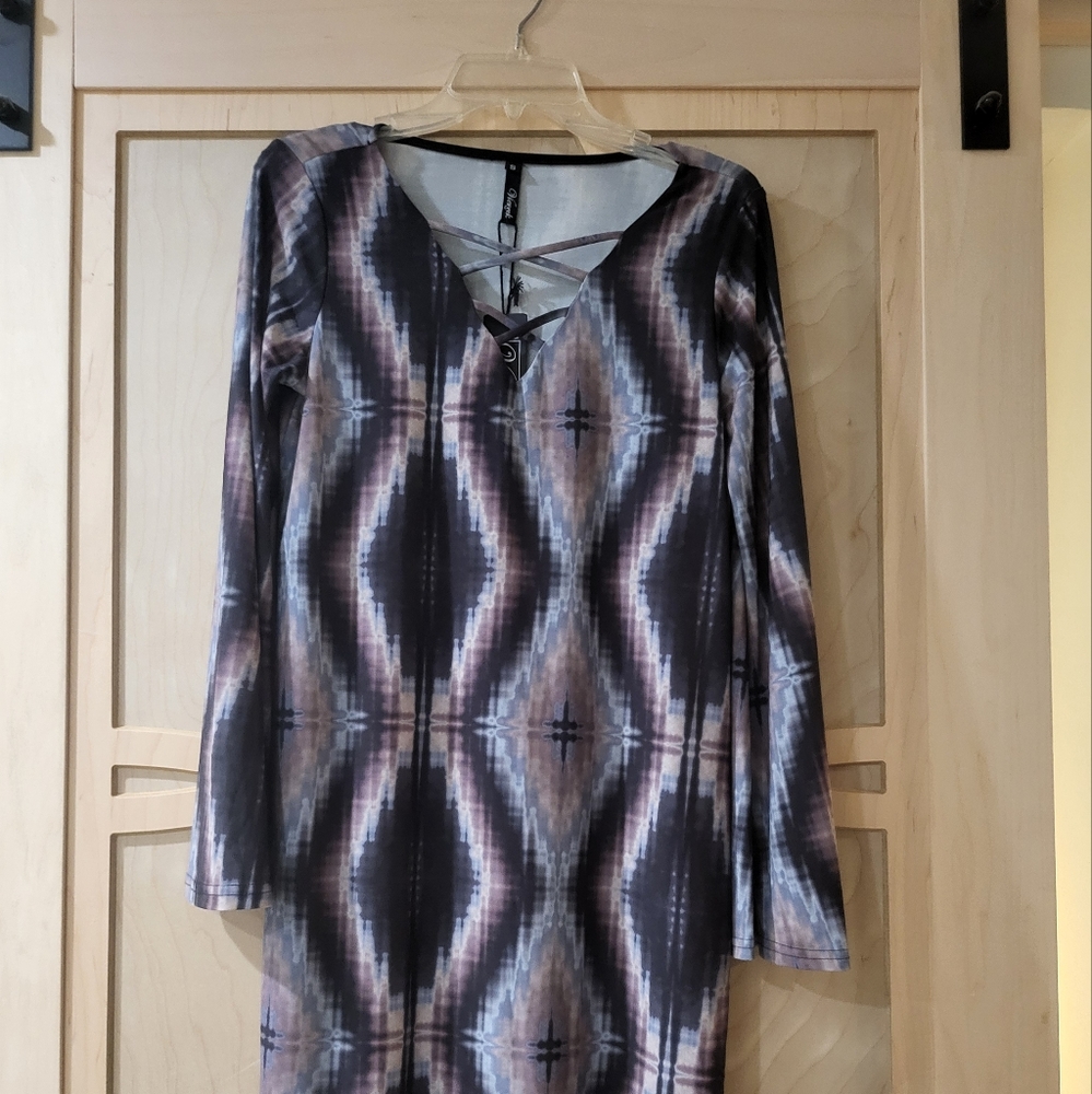 Viereck Shift dress, bell sleeves, with pockets!!